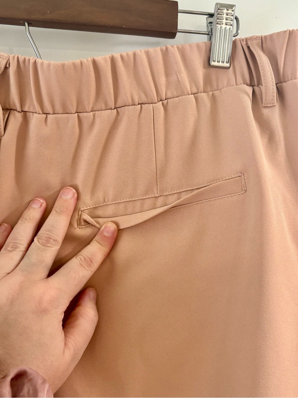 32 Degrees High-Waist Pleated Shorts in Blush Pink - Picture 10 of 10